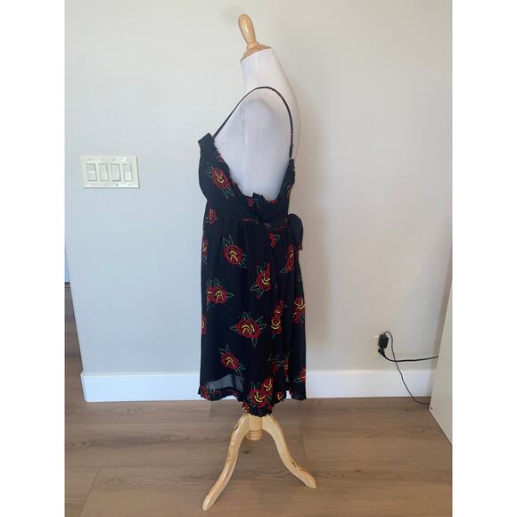 Sourpuss Dress Rockabilly Retro Pin Up Black/Red Roses Size 3X - Picture 2 of 5